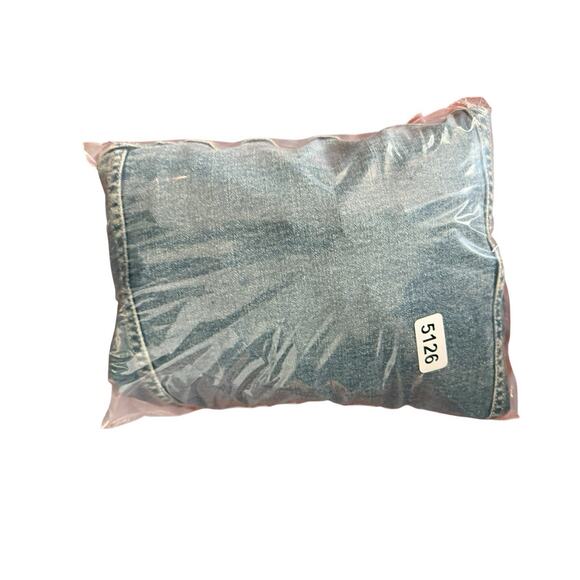 TORRID Stretch Blue Denim Medium Wash Button Front Trucker Jacket Women's 4X - Picture 3 of 3